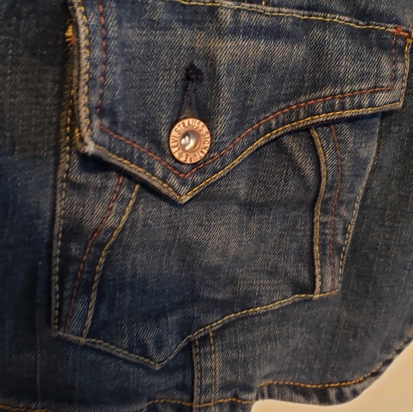 Ladies size L levis jean jacket - Picture 3 of 10